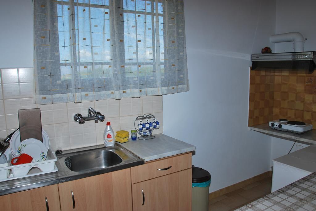 Niriton Pension Nydri  Habitación foto